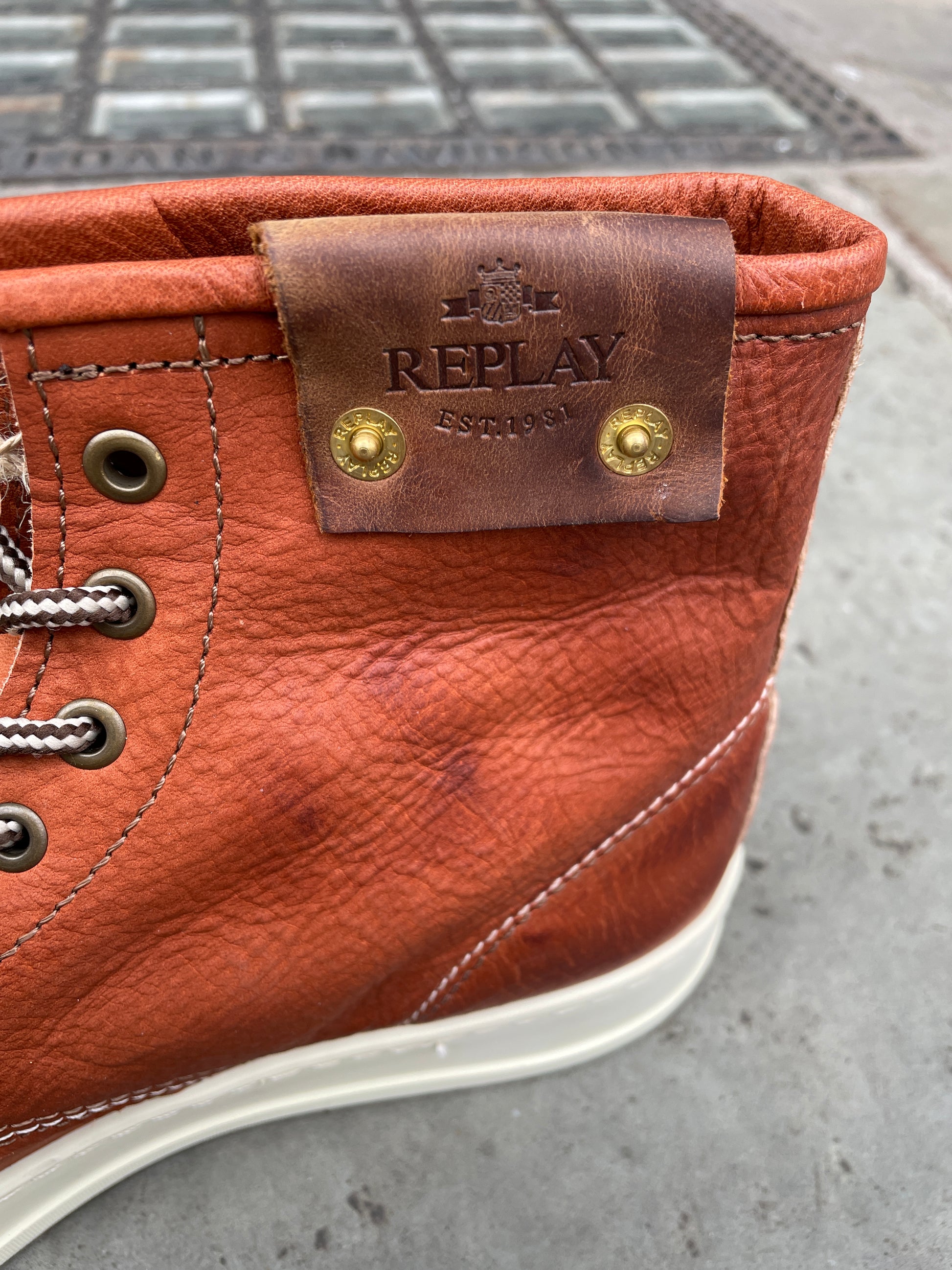 Men's RELOAD PREMIUM mid-cut leather sneakers